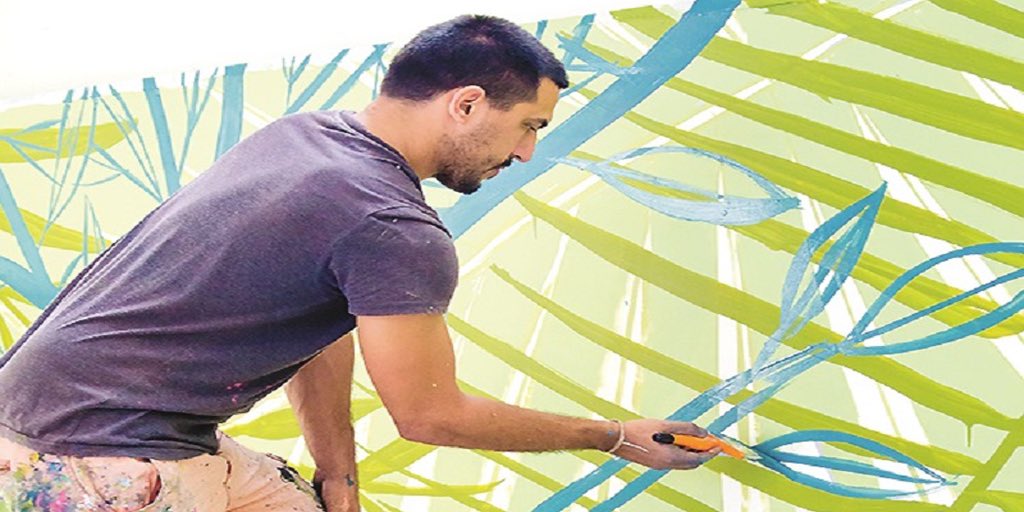 Serbian #Artist Artez pitches in for #Bengaluru #streetart #fest ow.ly/lXiF305Rfy2 #VisualArts