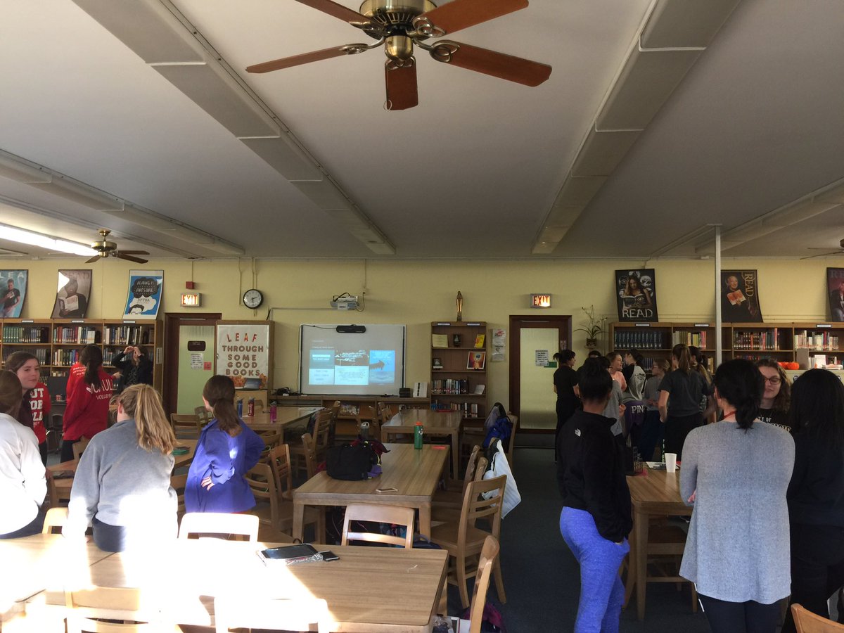 MacSuperfan1's tweet photo. Emerging MAC Leaders "standing by their quote"! #leadersshowtheway https://t.co/4YkbnMpY53