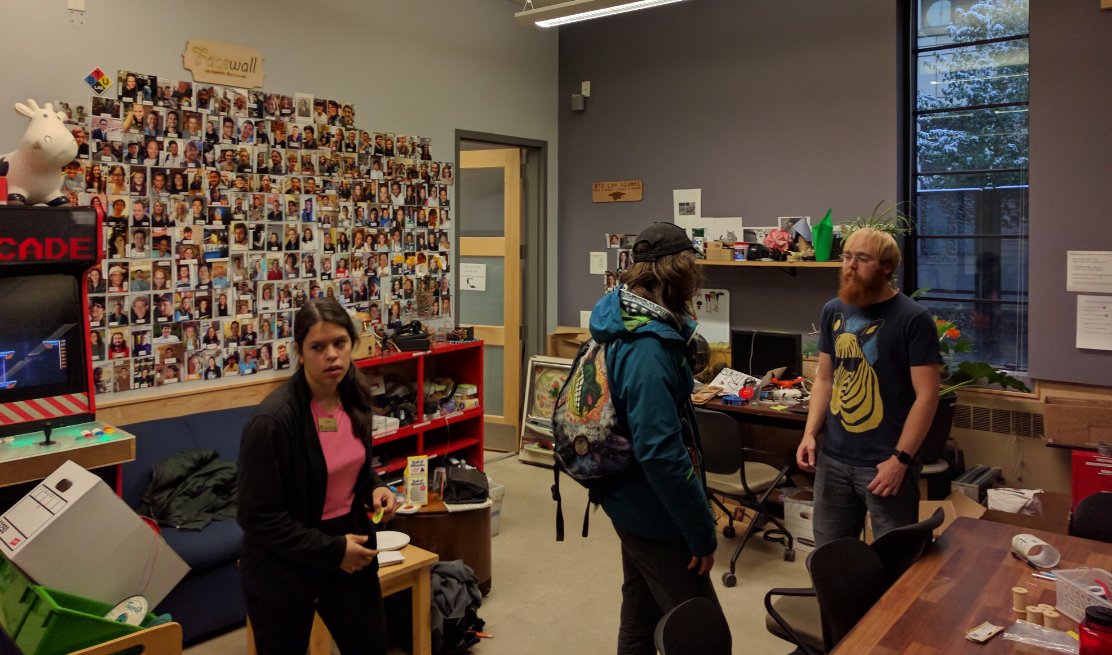 #NewCoBoulder attendees get a tour of <a href="/btulab_cu/">btulab</a> #livetweet