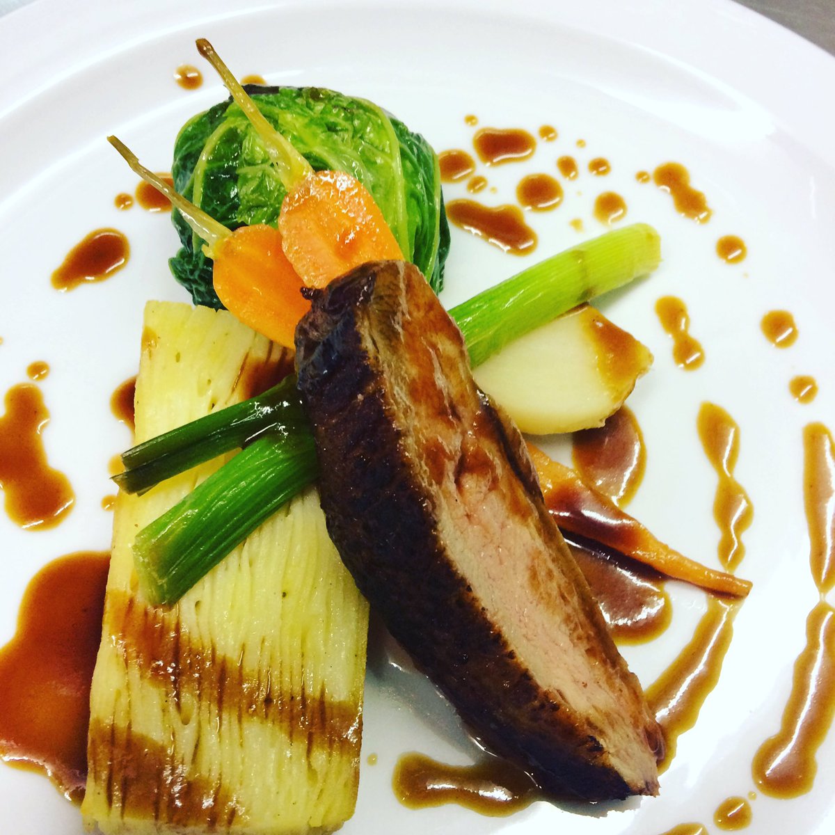 Dan Russell tweet media