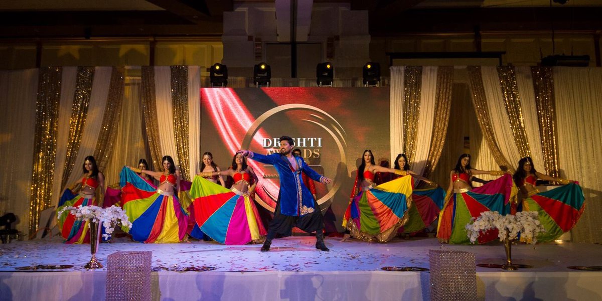 shiamakvanc's tweet photo. All excited to rock it @DRISHTIMAGAZINE Awards this weekend ! Good luck Nawal ji and Team ! #ThrowbackThursday https://t.co/xs4HXhKwxX