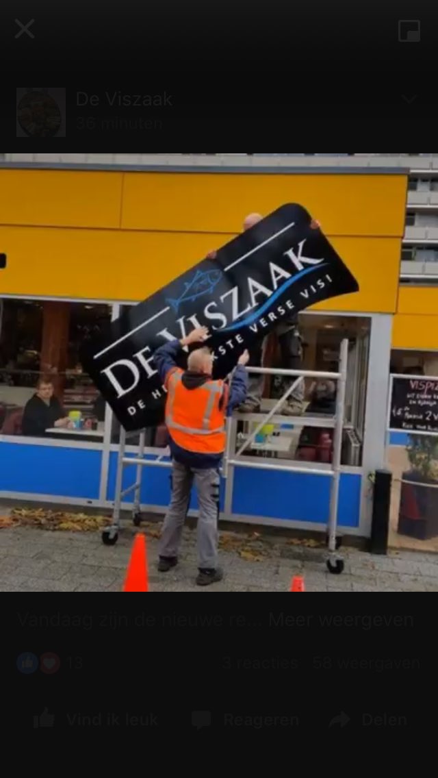 tomassenreclame's tweet photo. Vanaf vandaag #deviszaak #stadsdennen #harderwijk herkenbaar in nieuwe stijl. #deheerlijksteversevis! #gevelreclame #autoreclame #freeswerk https://t.co/ijXJtdqq0X
