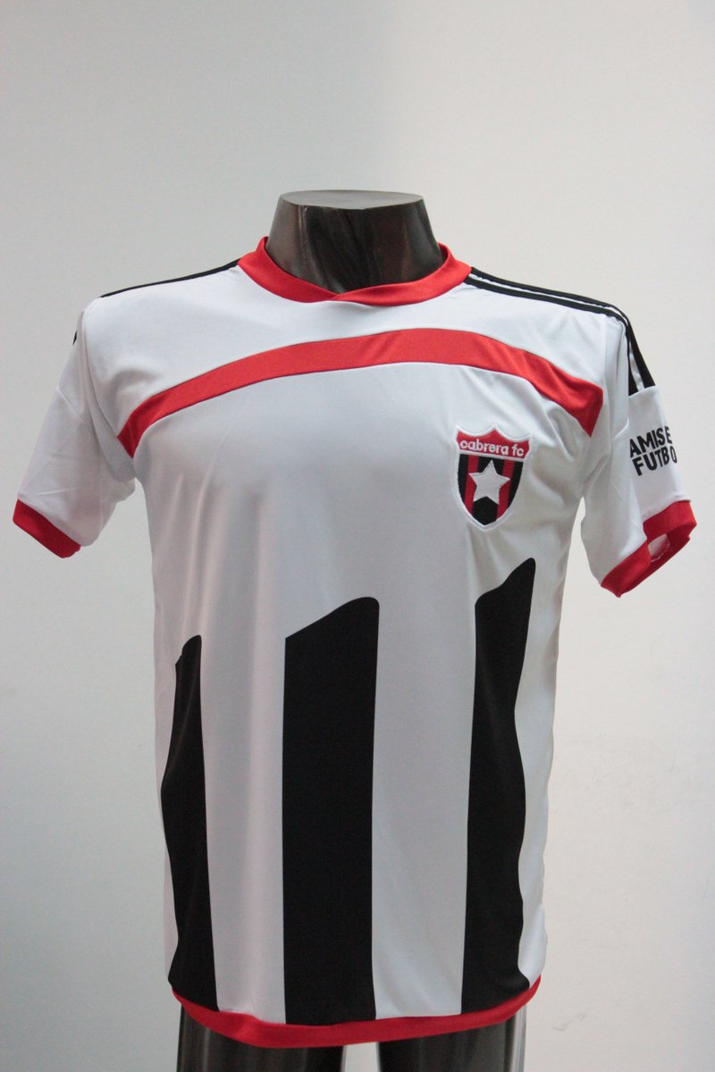 camisetadf's tweet photo. Vestimos en el verde césped al equipo de @SebaQuadrelli #CabreraFC https://t.co/BK7dL5DZPy