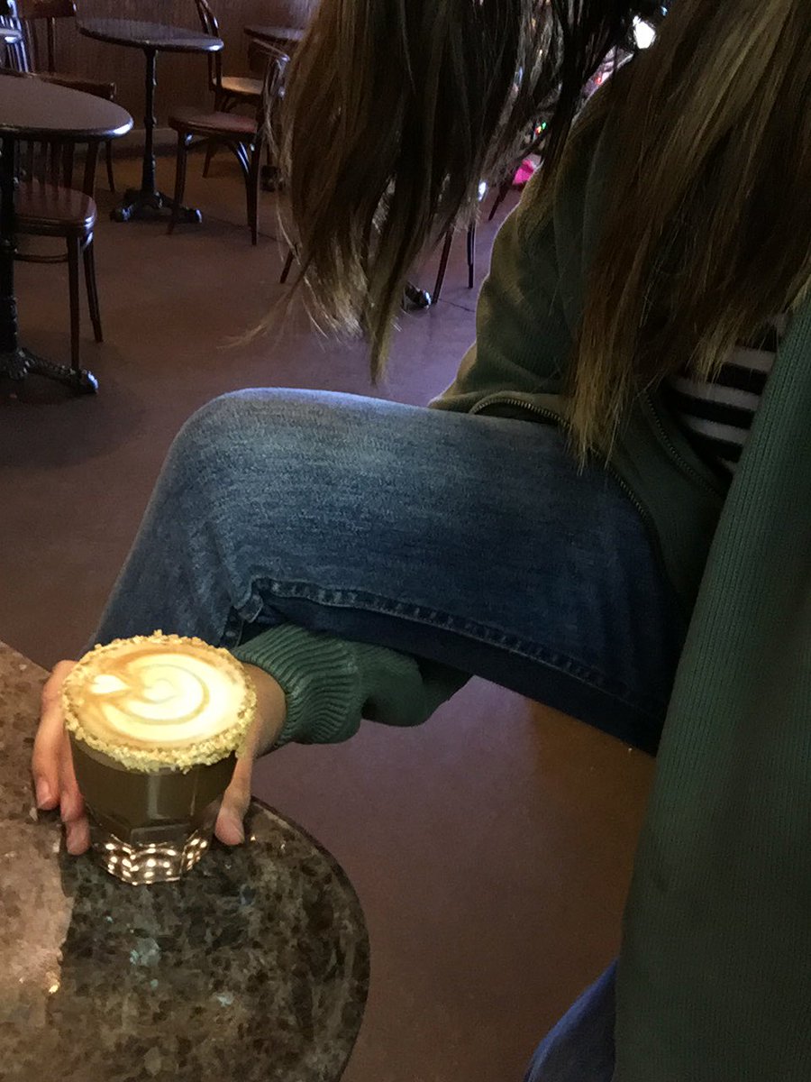jan_briones's tweet photo. Yo I got diabetes, but this s'more latte is an exception. @sambalatte https://t.co/XksYE68tW9