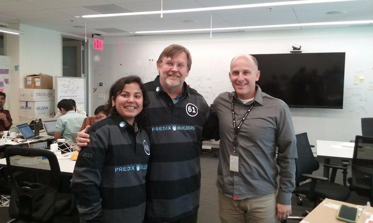juztjonz's tweet photo. Don't they look great in their brand new Predix Builder Influencer jerseys? I think so! @Predix #predixbuilders @GE_Digital https://t.co/sP1mbEAhcz