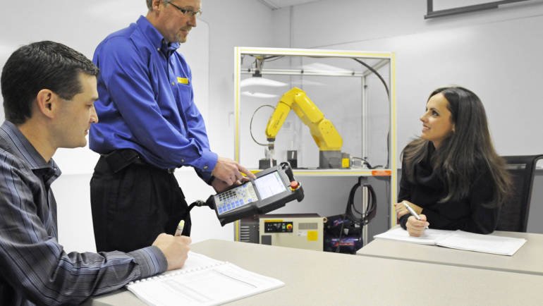 cncsolutionsllc's tweet image. #Experience and #innovation make all the difference with our engineers at #CNCSolutions goo.gl/wTEpLN