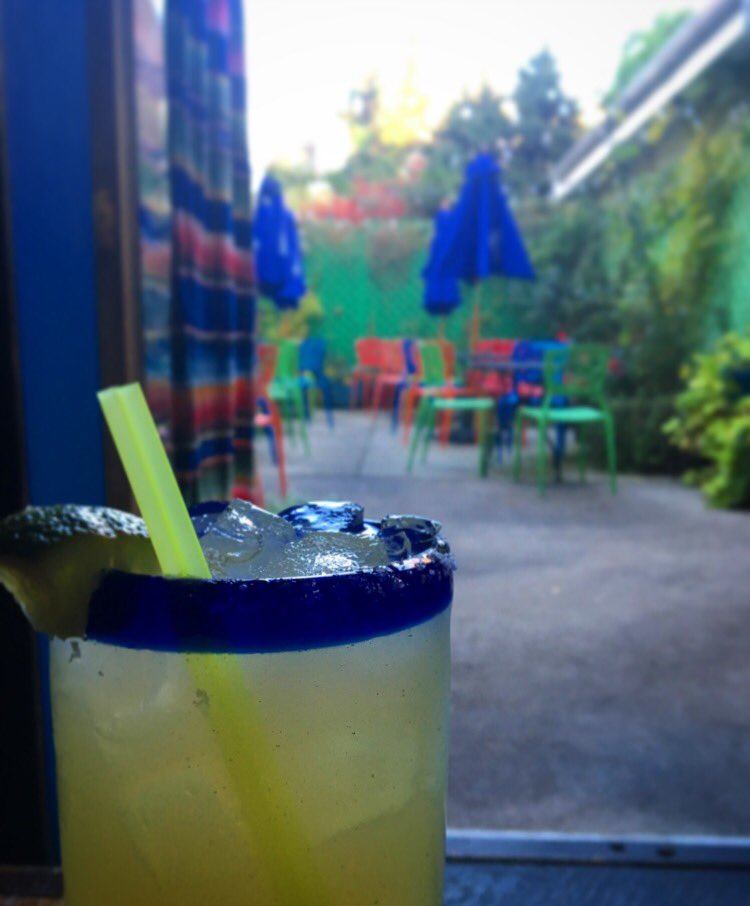 DosSegundos's tweet photo. Yeah it's dark out by 5pm but at least now you can treat #happyhour like a night cap and pass out early.. Half price margs every day 4-6! https://t.co/VKOySmr7sr