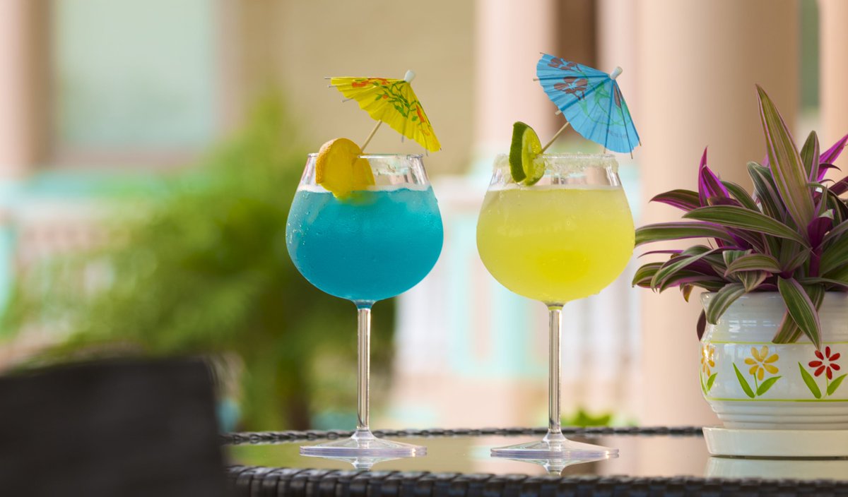 Here's a toast to evenings in Key West. bit.ly/2cnR6ww