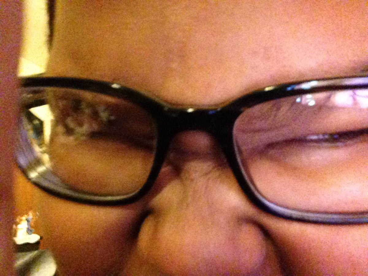 TheLuckyshow69's tweet photo. Got those new spectacles 👓.boi! https://t.co/b1CbCQ1d3Y