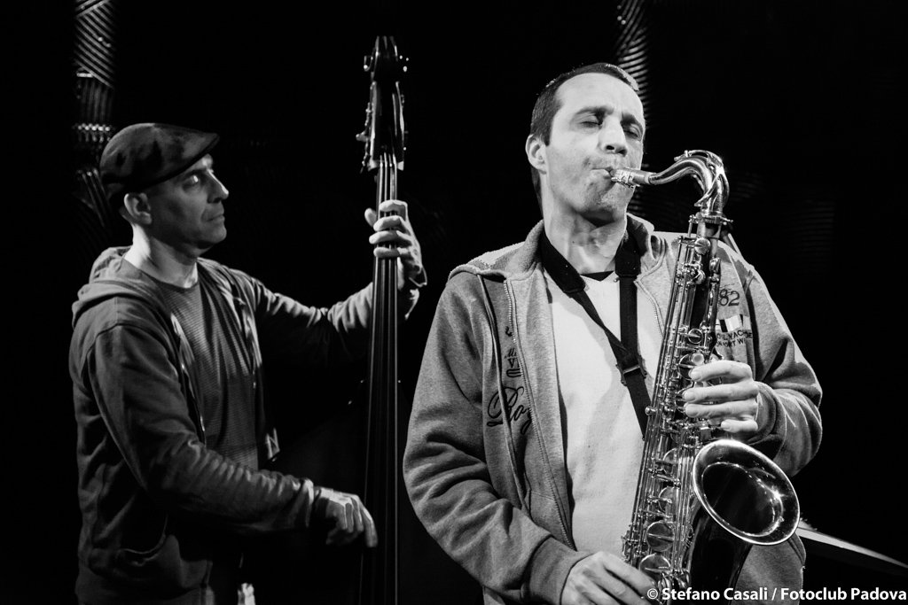 PadovaJazz's tweet photo. scatti dal live di Carlo Atti 4et, domenica 13 novembre al Mame club per #padovajazz16 - autore Stefano Casali per @fotoclubpadova https://t.co/pRG2oJbjMn