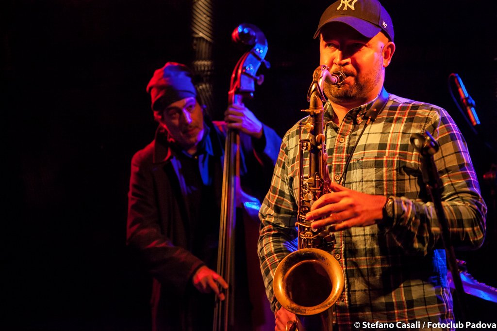 PadovaJazz's tweet photo. scatti dal live di Carlo Atti 4et, domenica 13 novembre al Mame club per #padovajazz16 - autore Stefano Casali per @fotoclubpadova https://t.co/pRG2oJbjMn