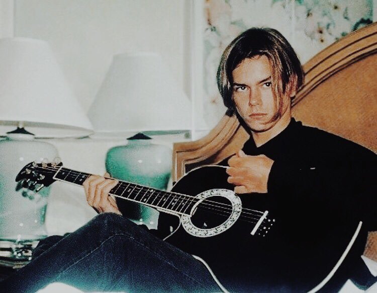 MigratingColors's tweet image. “ᴄᴏɴᴠɪᴄᴛɪᴏɴ ᴏғ ᴛʜᴇ ʜᴇᴀʀᴛ,
ᴄᴏɴᴠɪᴄᴛɪᴏɴ ᴏғ ᴛʜᴇ ᴍɪɴᴅ,
—— ᴄᴏɴᴠɪᴄᴛɪᴏɴ ᴏғ ᴛʜᴇ sᴏᴜʟ”.