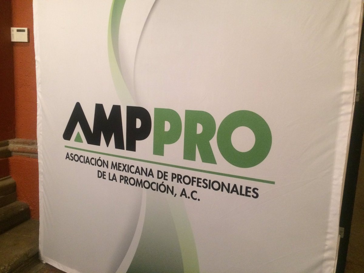 AmpproMx's tweet photo. @migueltnp , Presidente de la @AmpproMx , presenta el Informe anual 2016 #AMPPRO. https://t.co/TFtVPHmMbL