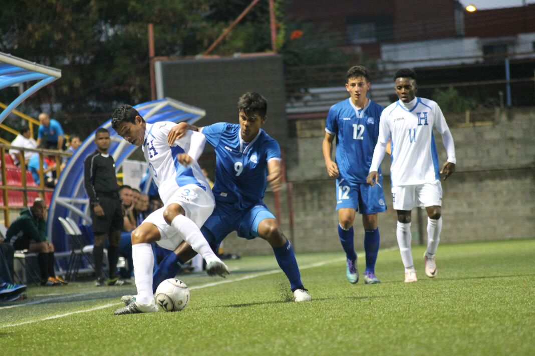 Eliminatorias de centroamerica rumbo al mundial sub17 de india 2017. El Salvador 0 Honduras 2. CxgBbXxWQAAhT66