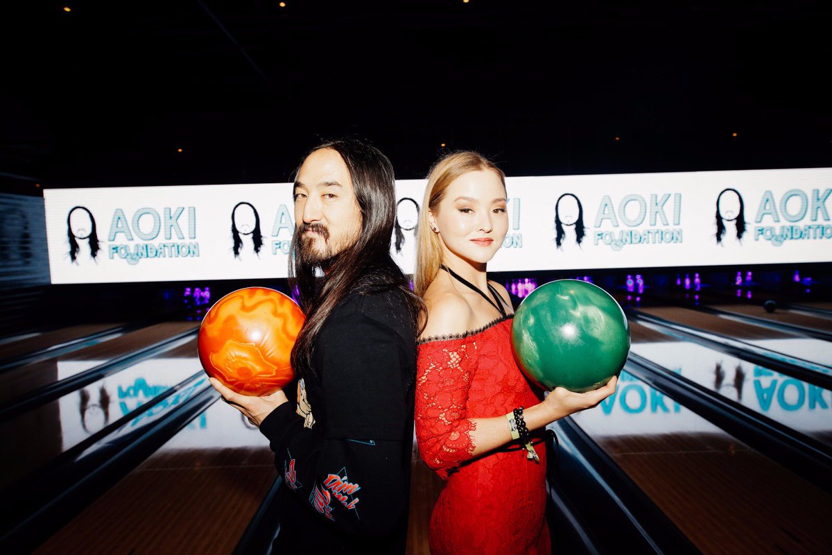 🎳 for brains w/ my sis Devon for @aokifoundation. #savethebrain https://t.co/90StRM9ar0
