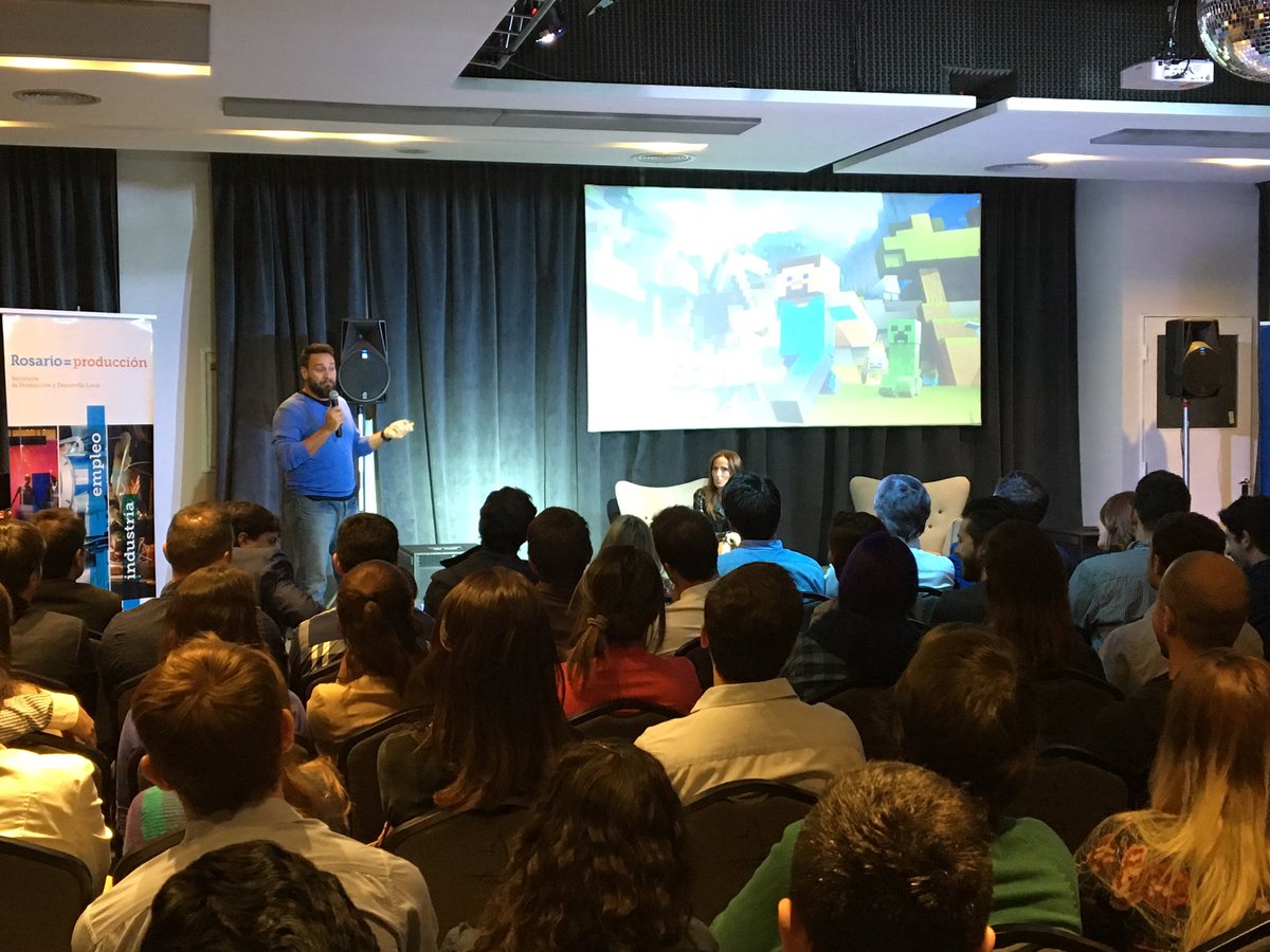 DesarrolloRos's tweet photo. Martin Repetto, pionero en la industria de los videojuegos, hoy CEO SE @Voxelus cuenta su experiencia en #ExperienciaFail #SER2016 https://t.co/ZoiNMTImJZ