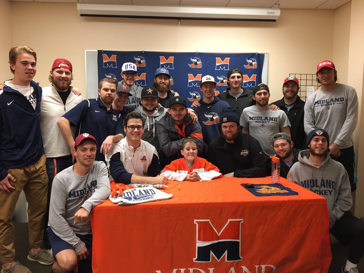 We're proud to announce the official signing of Jacoby Knop to the 2016-17 <a href="/Midland_Hockey/">Midland Men's Hockey</a> team. #WarriorNation