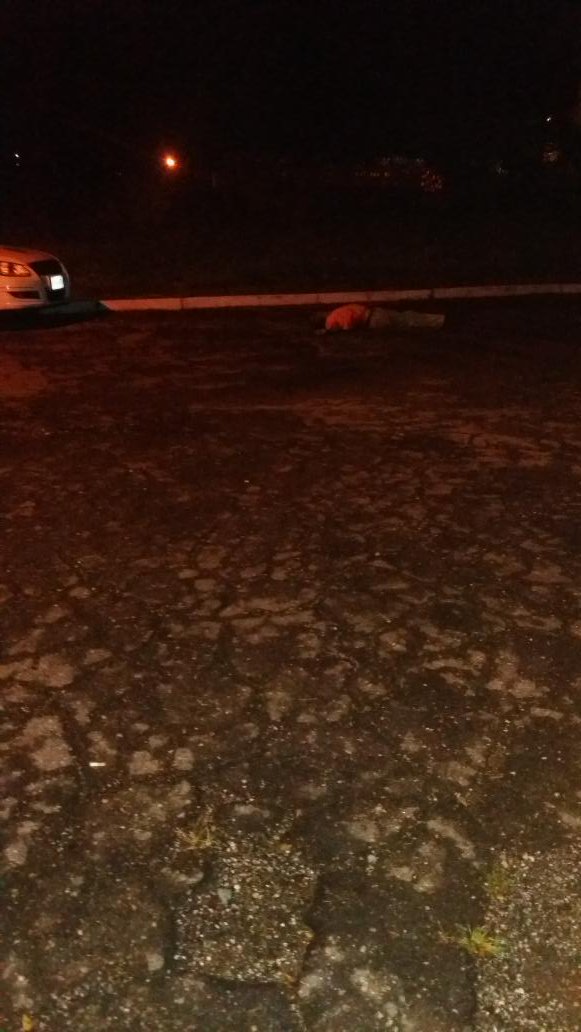 MigueChang93's tweet photo. @el_carabobeno acaba de morir un hombre en la urb carialinda naguanagua https://t.co/UVteattRY7