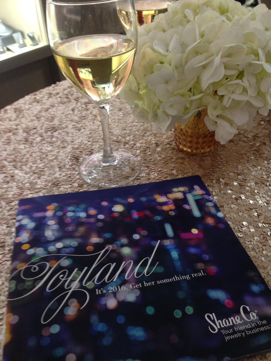 SJMontgomerySTL's tweet photo. Enjoying some wine and looking at the pretty things! Don't worry @richschwab1  😉 #ShaneCo #Giveaway https://t.co/TNs1jAkToG