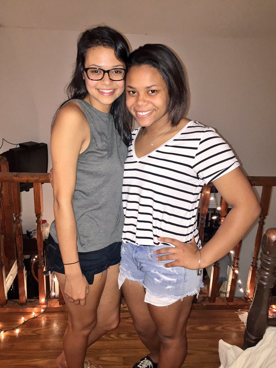 alyciavicmc_'s tweet photo. Hbd to a bad bih π€ get lit this weekend and take a swig or 10 π» #embracethegap https://t.co/iJlyFDaAjD