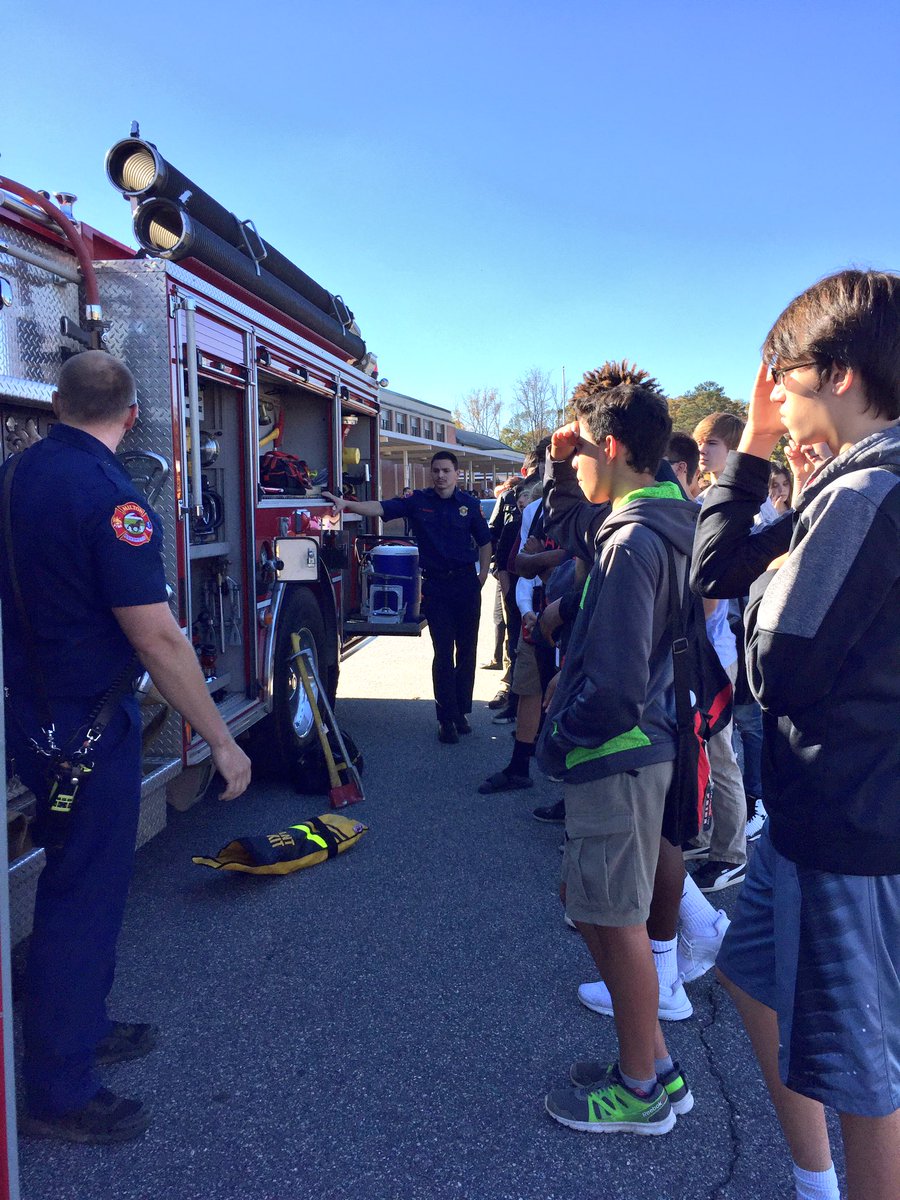 kaisaac32's tweet photo. THANK YOU to @MiltonFire30004 @miltonfire8500 for participating in the HMS Career Day! Thanks for all you do to keep us safe! https://t.co/plX3cVv4MR