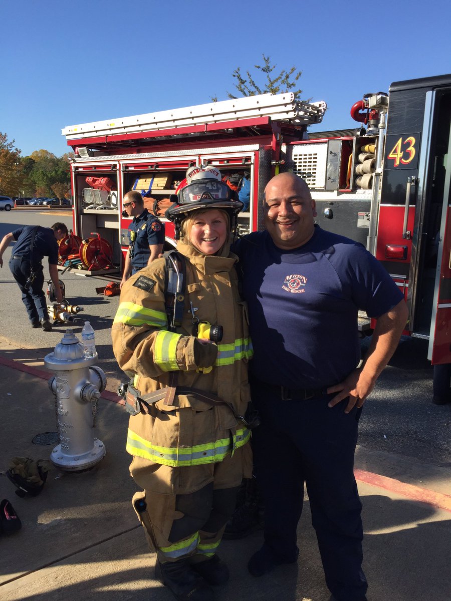kaisaac32's tweet photo. THANK YOU to @MiltonFire30004 @miltonfire8500 for participating in the HMS Career Day! Thanks for all you do to keep us safe! https://t.co/plX3cVv4MR
