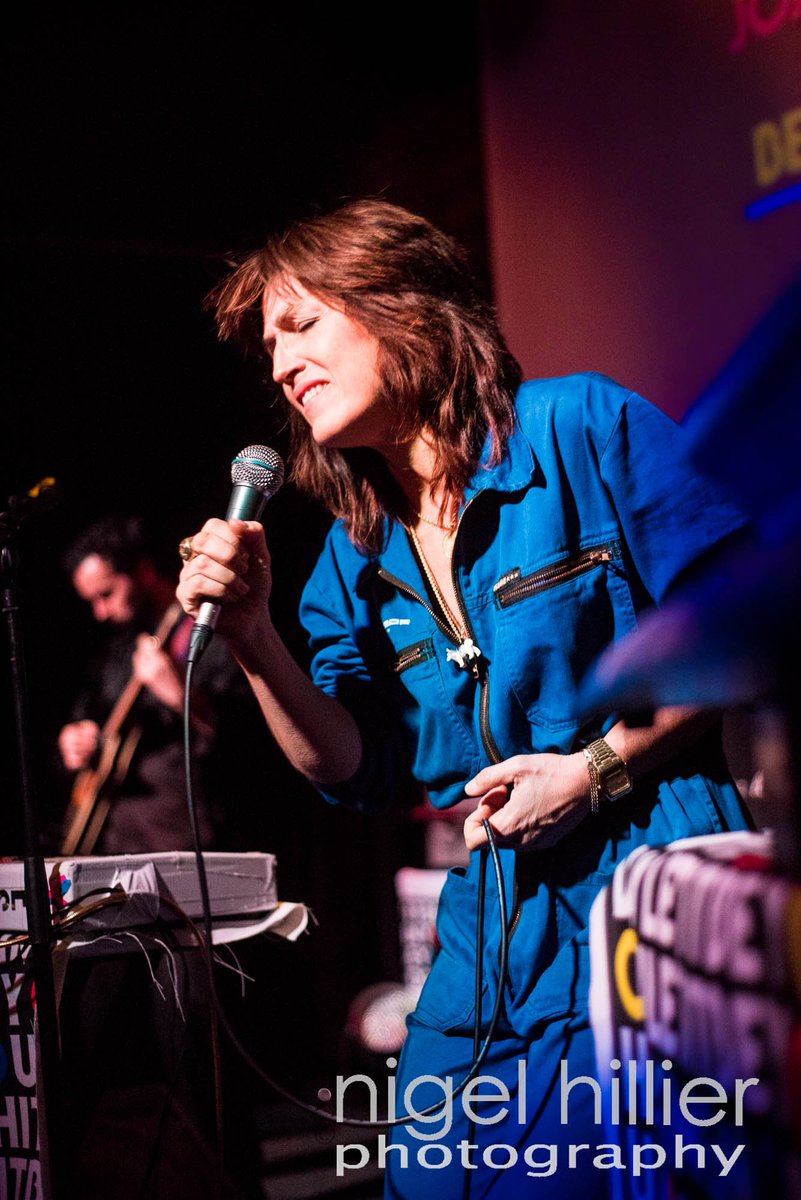 Nigel_Hillier's tweet image. #photographs from last nights amazing @JOANPOLICEWOMAN gig @thetradesclub more pics here archive.nigelhillier.com/gallery/Joan-A…