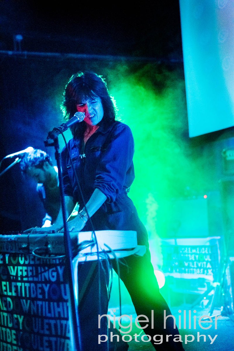Nigel_Hillier's tweet image. #photographs from last nights amazing @JOANPOLICEWOMAN gig @thetradesclub more pics here archive.nigelhillier.com/gallery/Joan-A…