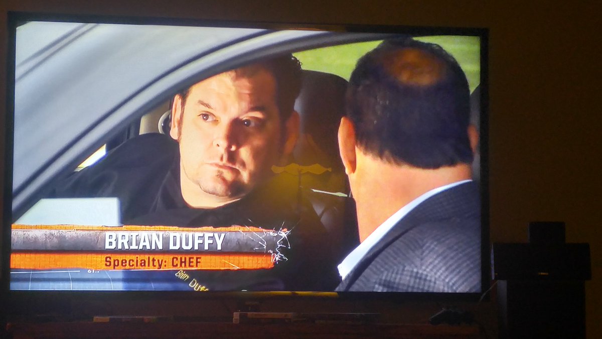 hashtagCushing's tweet photo. A @BarRescue episode is just that much better when @Chefbriduff is involved. https://t.co/i6ffUUeBWD