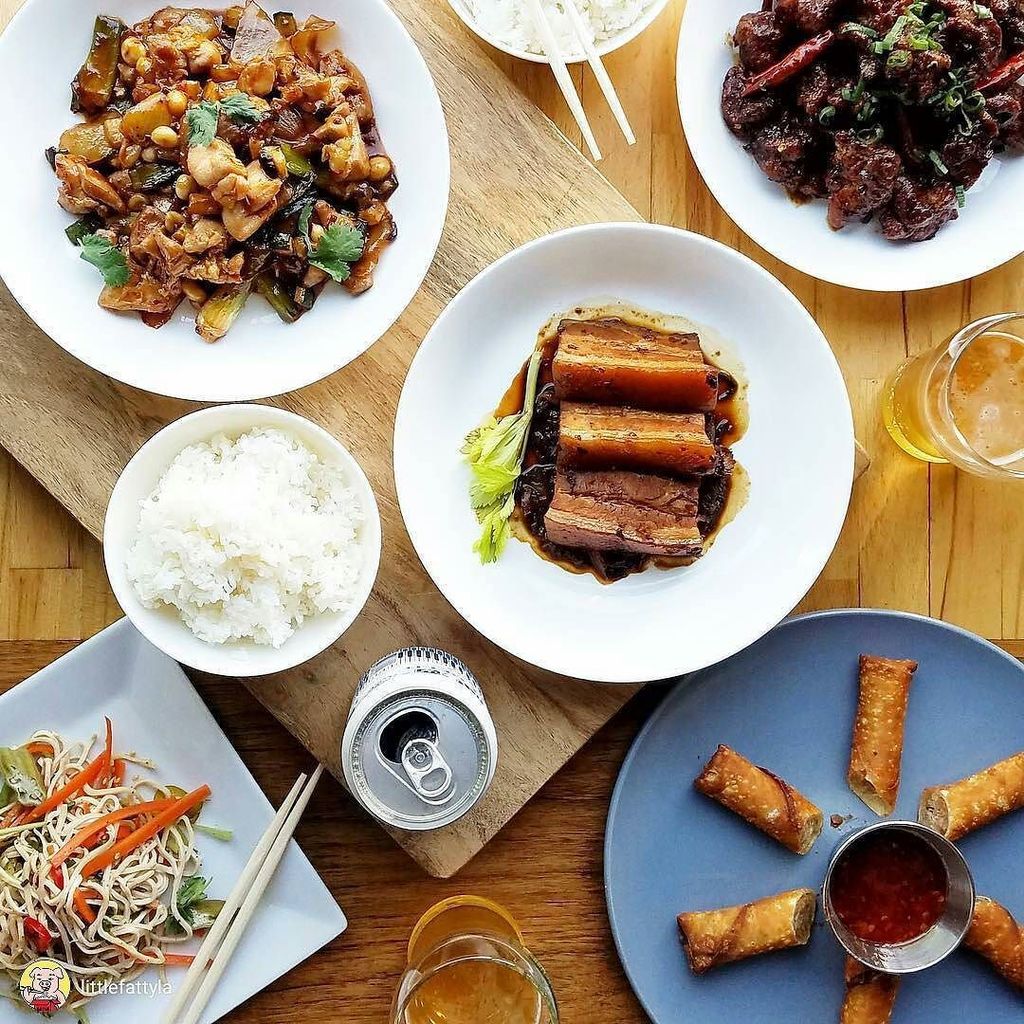 StatusKuoLA's tweet image. We are officially OPEN!  Come check out the new Little Fatty!  #littlefattyla ift.tt/2eLKpEo