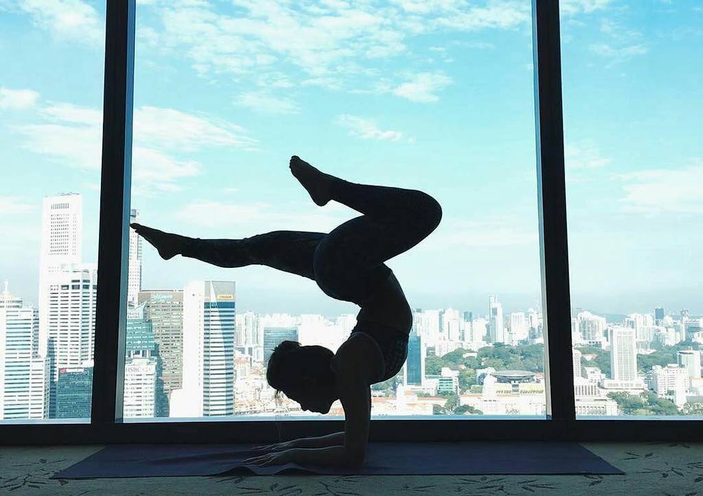 fareastyoga's tweet photo. 📷: @valdasaur
Look at the beautiful city view 🏙😍 Singapore is made up of skyscrapers. The … https://t.co/lgBGpegiCy https://t.co/IpWaKyZ8gM