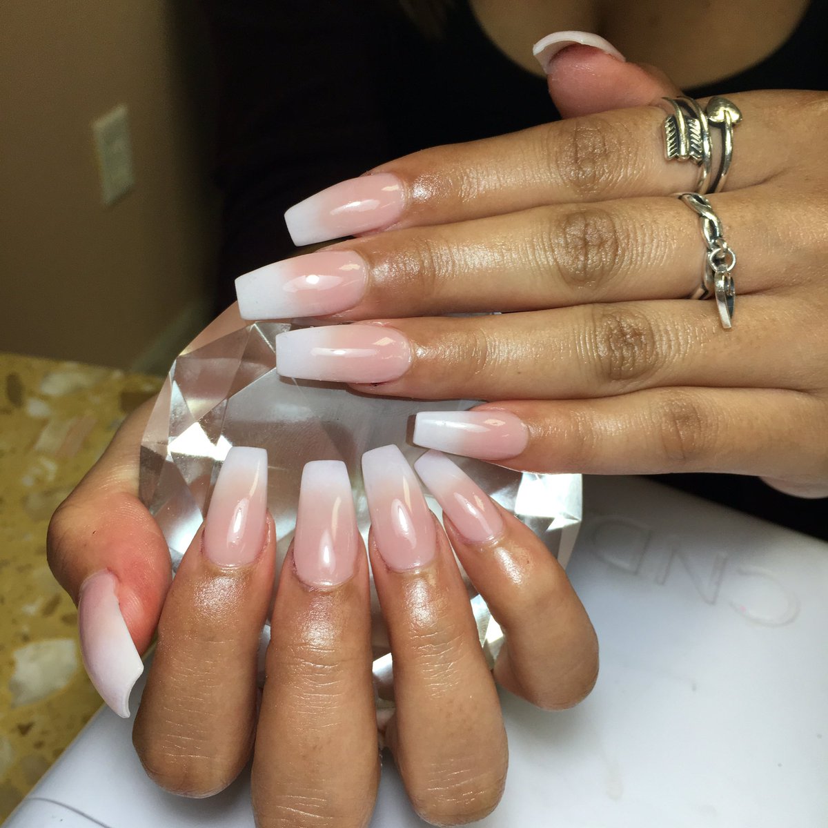 valgarc23's tweet photo. Fullset Coffin On Brianna💓
@Brianna_1021
#OmbreNails #BabyBoomers #Hmu4Nails #CheckOutMyWork #NailsByValerie #ValyBebieNails https://t.co/EhjIRfuXqV