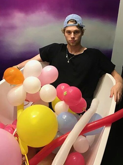 DoItForTheGirl's tweet photo. 😩😩😩😩 https://t.co/ZstaEUbXN6