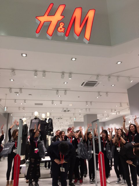 H M Japan Twitterissa New Open 本日h M イオンモール浜松志都呂店がopenしました オープンを記念して Opening Offer実施中 お店に遊びに来てね