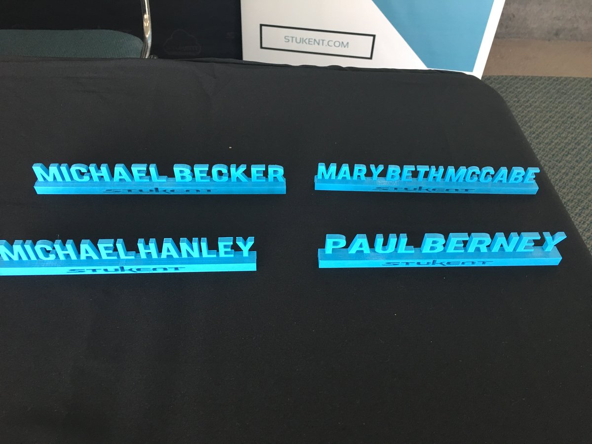 marybethmccabe's tweet image. My co-authors for Mobile Marketing Essentials. I&apos;ll present this in China next week. #Chinauniversities #mobilefirst