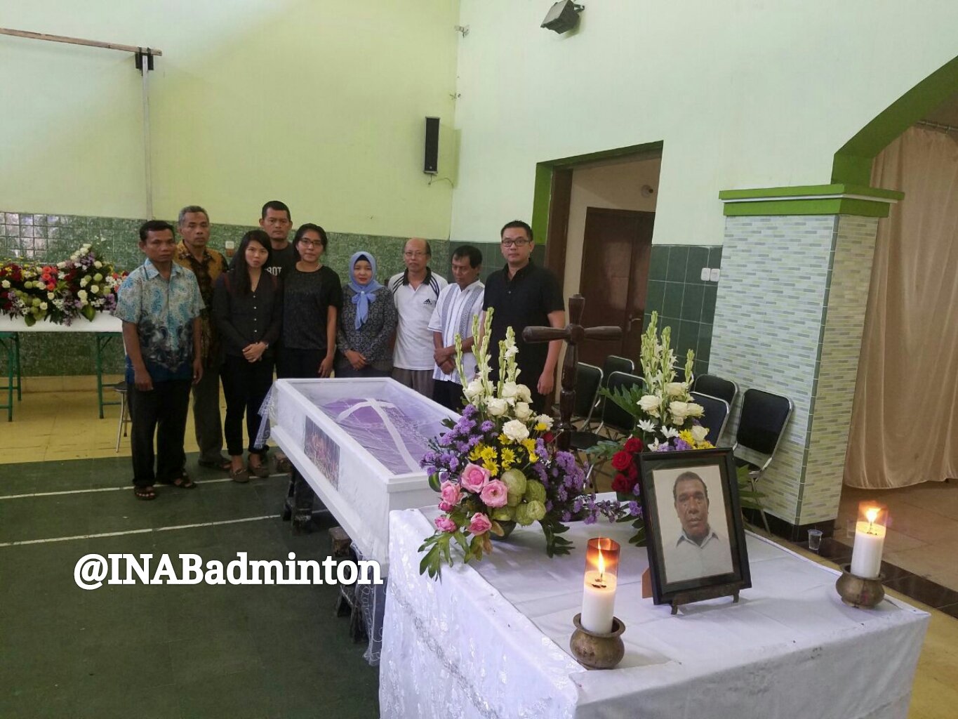 Badminton Indonesia Twitterren Suasana Di Rumah Duka Alm Panus Korwa Saat Greysia Eng Hian Dan Pengurus Pbsi Blitar Datang Melayat Tabah Dan Kuat Ya Nitya Https T Co Uc2o1qdc4f