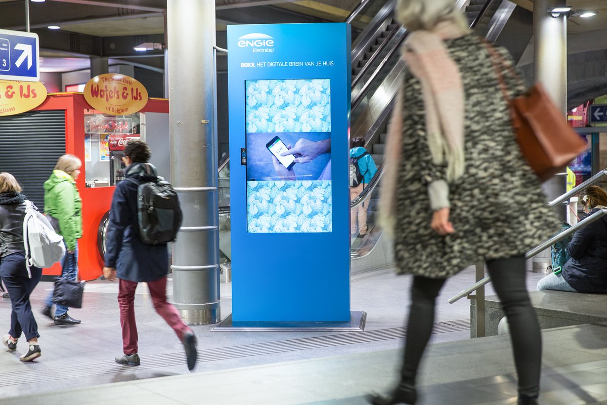 BMO_Belgium's tweet photo. Wrapped Create &amp; Play screens in Antwerp-Central &amp; Brussels South stations with @EngieBelgium https://t.co/LSfJjUPZdA