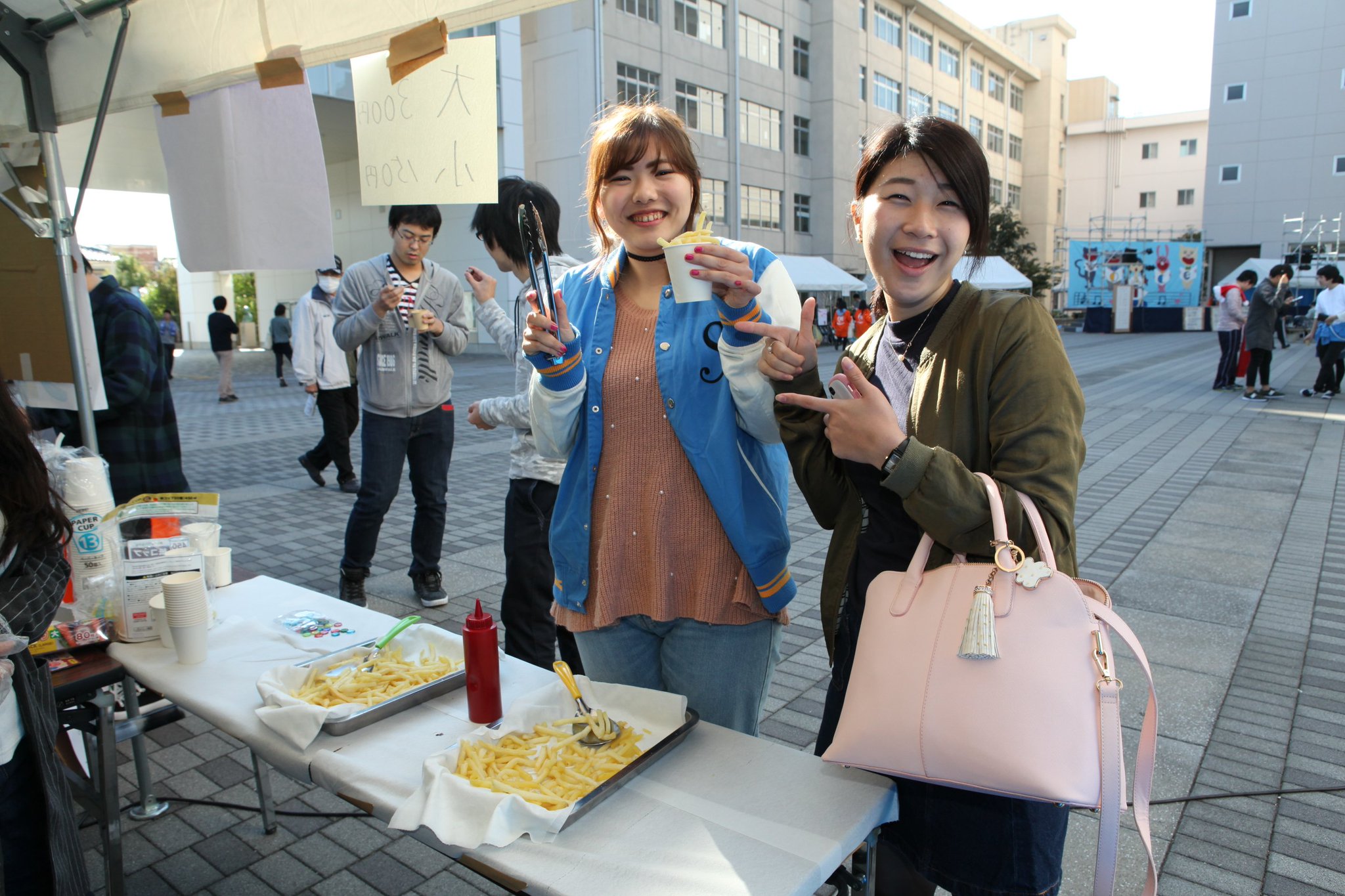 O Xrhsths 同朋大学 入試 広報センター Sto Twitter 同朋祭part３ 同朋大学 同朋祭 大学祭