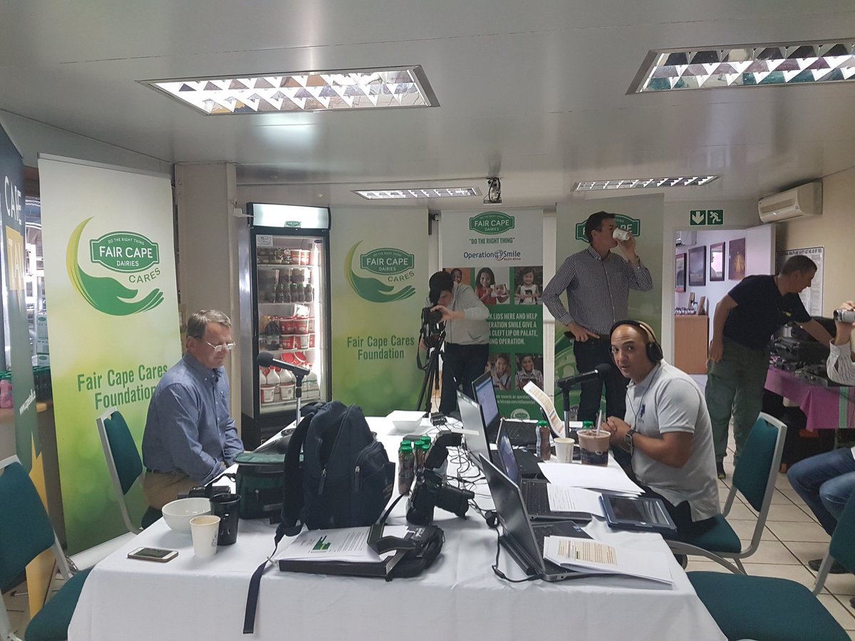 Cheers_Jessica's tweet image. @CapeTalk @faircapedairies #CEO #Interview #FreeMarketSystem #Consumers #excitingTimes #ServingYou #MeltLoubser #Farming #InTheBoardroom