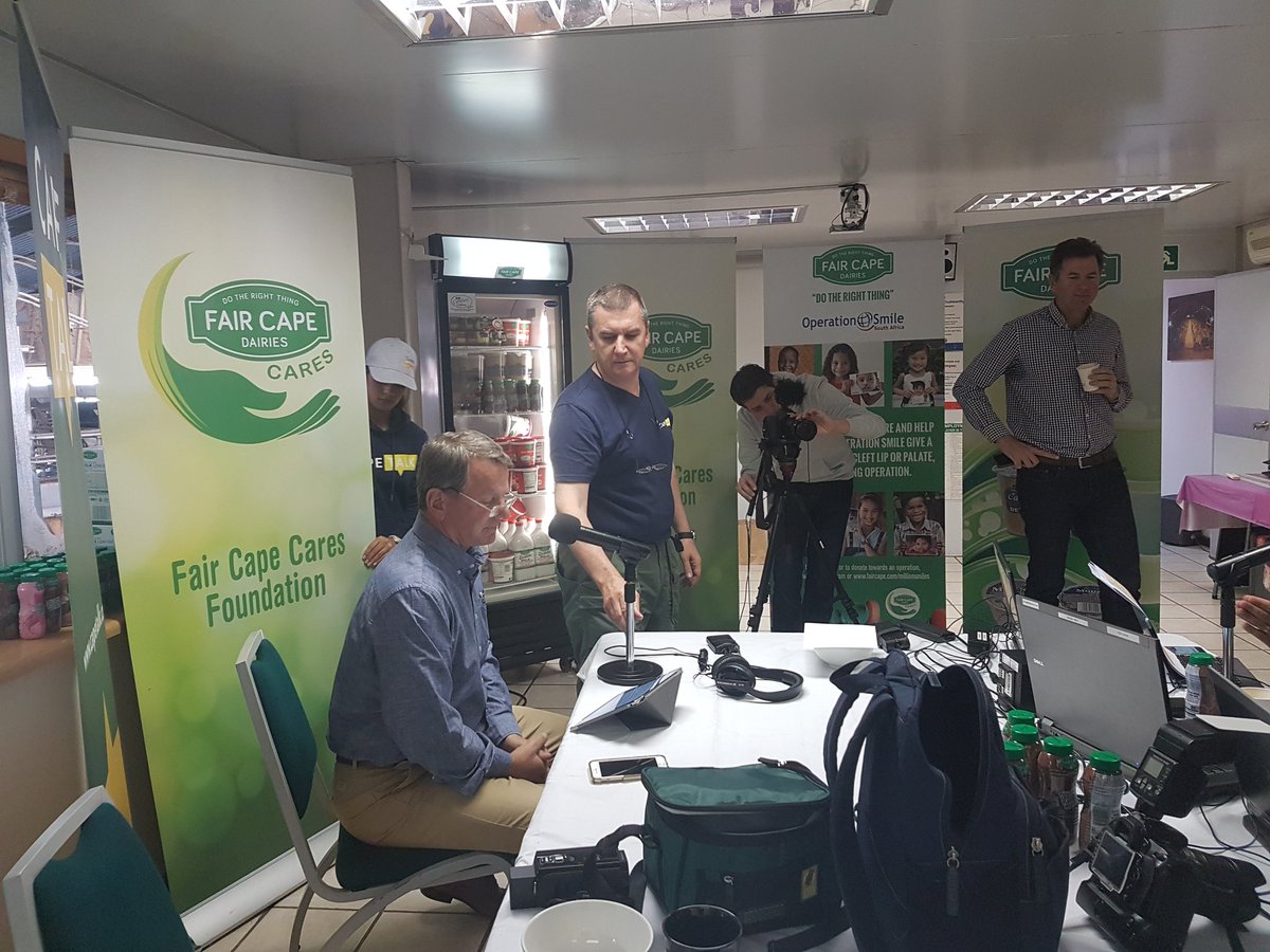 Cheers_Jessica's tweet image. @CapeTalk @faircapedairies #CEO #Interview #FreeMarketSystem #Consumers #excitingTimes #ServingYou #MeltLoubser #Farming #InTheBoardroom