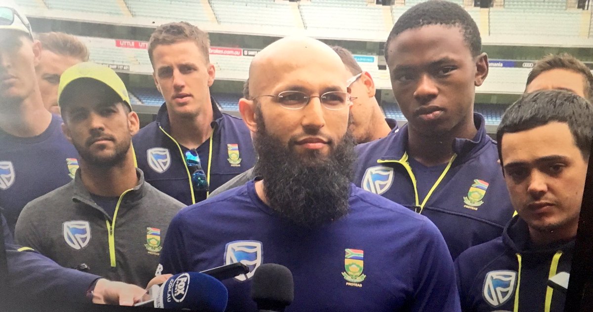 melindafarrell's tweet image. South Africans standing shoulder to shoulder in defense of Faf du Plessis. Clearly upset by allegations. #ausvsa