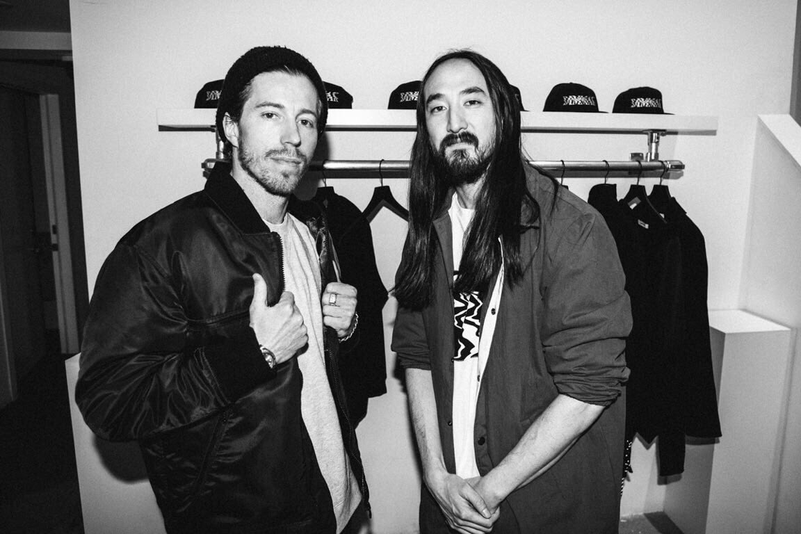 My 🏂 brother @shaunwhite picked up some fresh @dmcollection at our pop up https://t.co/RhULMbkvqq