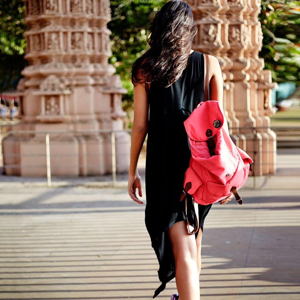 Globus_Fashion's tweet photo. Who said LBDs are a #PartyOnly dress? Here's Naquita choosing a LBD with a backpack to go on a little adventure! #GlobusFashion #Throwback https://t.co/d95k4qE1Qc
