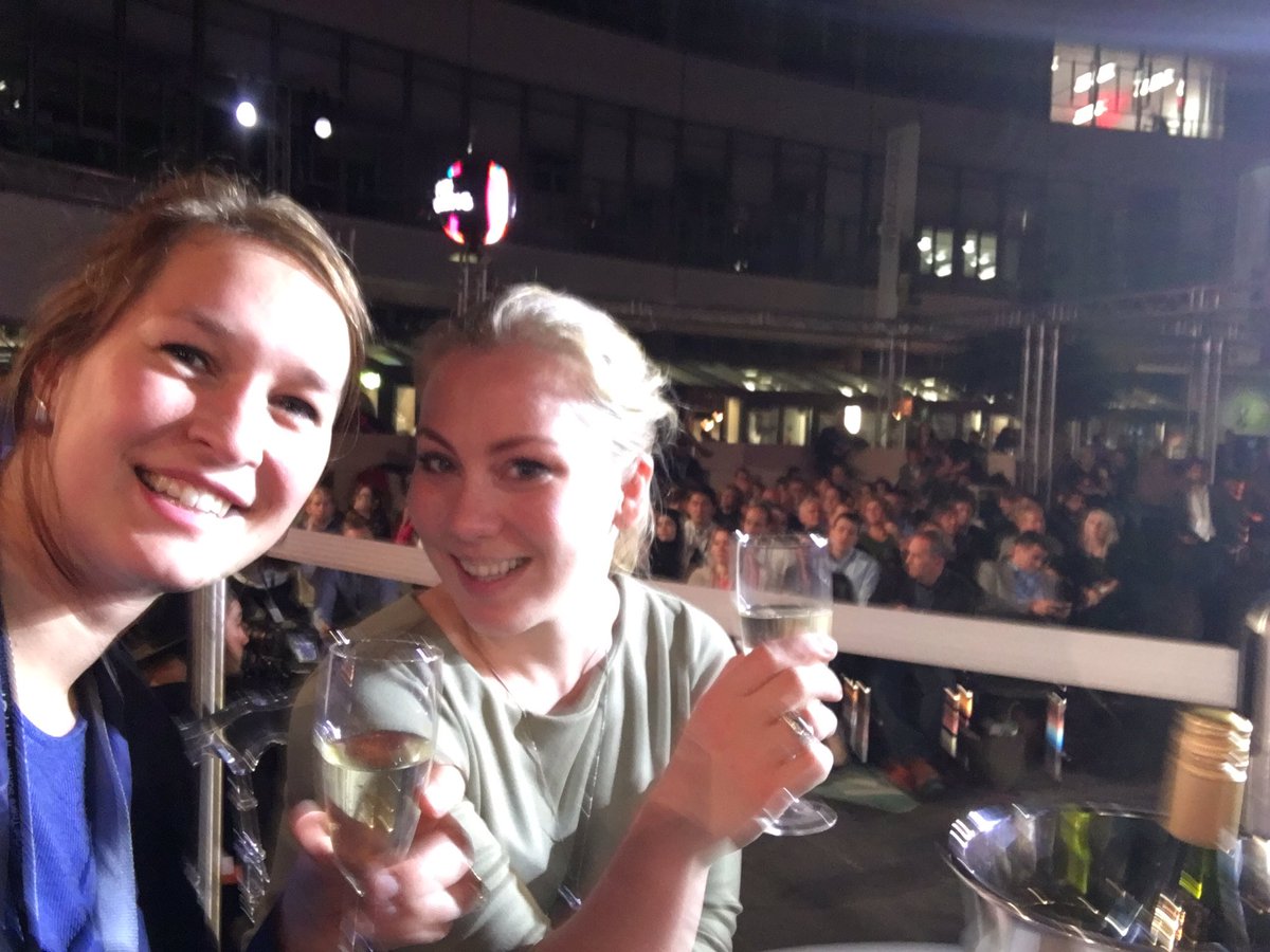 AniekeLamers's tweet photo. Thanks @Keadyn #Gitr2016 #champagne #HTGT2016 https://t.co/u9pbvKU16t