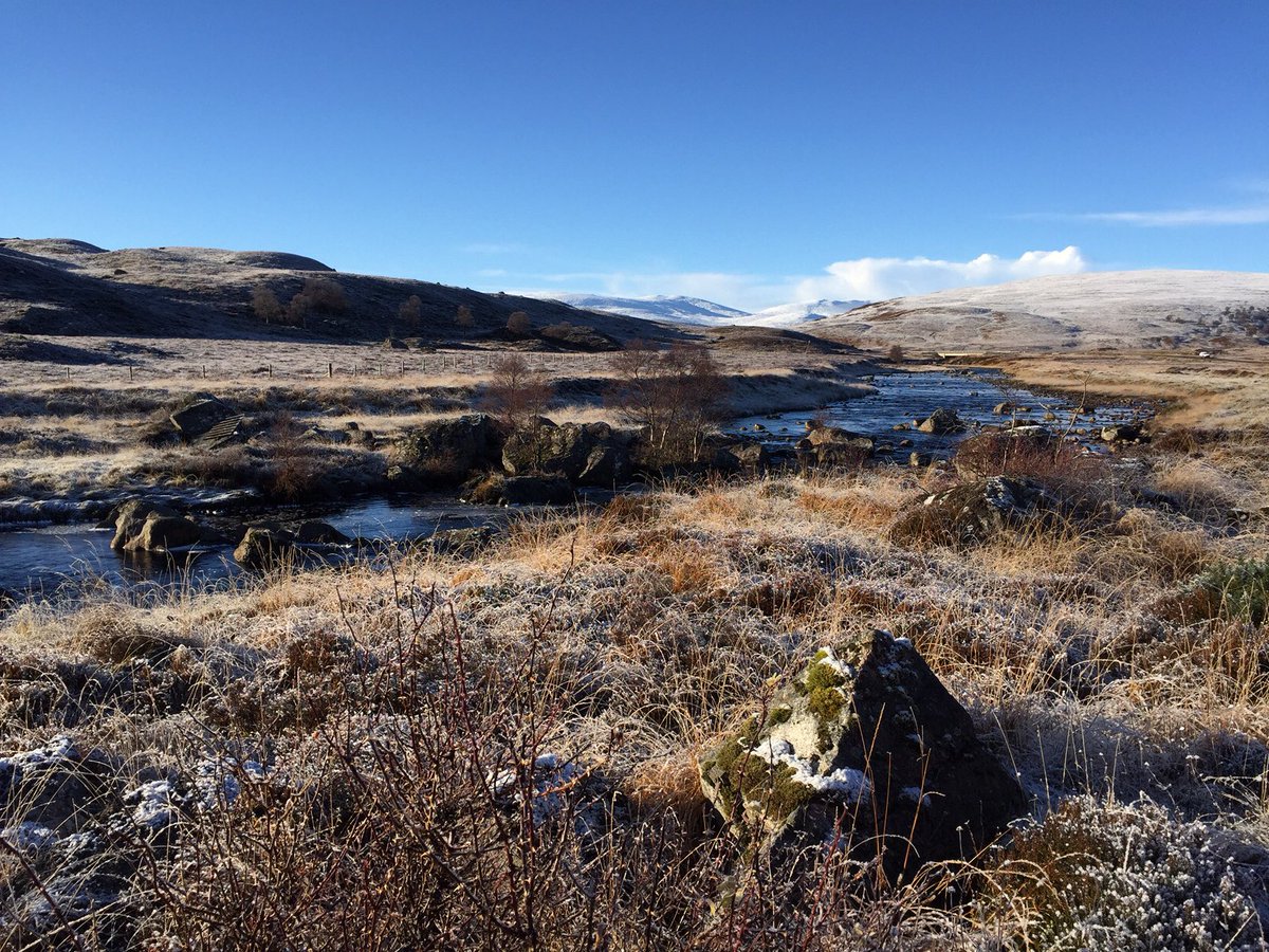 John's in bonny Scotland for a gig tonight <a href="/rufuswainwright/">Rufus Wainwright</a> sporting his <a href="/aeroleathers/">Aero Leathers</a> jacket, handmade in Scotland And <a href="/tannerbatesUK/">Tanner Bates</a> bag!