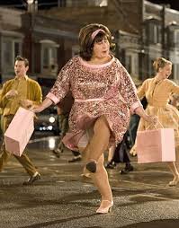 Which famous actor played the role of Edna Turnblad in the film version of 'Hairspray' the musical?
