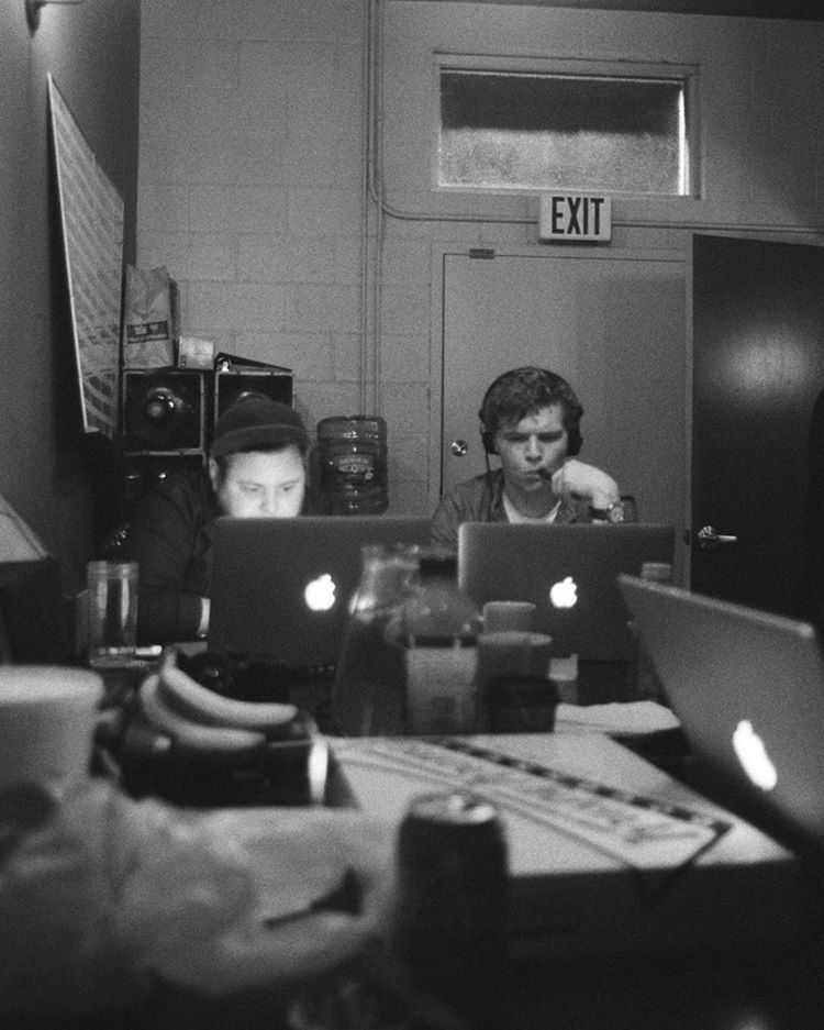 OMAMSpain's tweet photo. Of Monsters and Men Sp:ACTUALIZADO Nuevas fotos en el estudio https://t.co/eL9CFuR7Pm #OfMonstersAndMen #OMAM #BeneathTheSkin https://t.co/PeTQ8Ir5SB