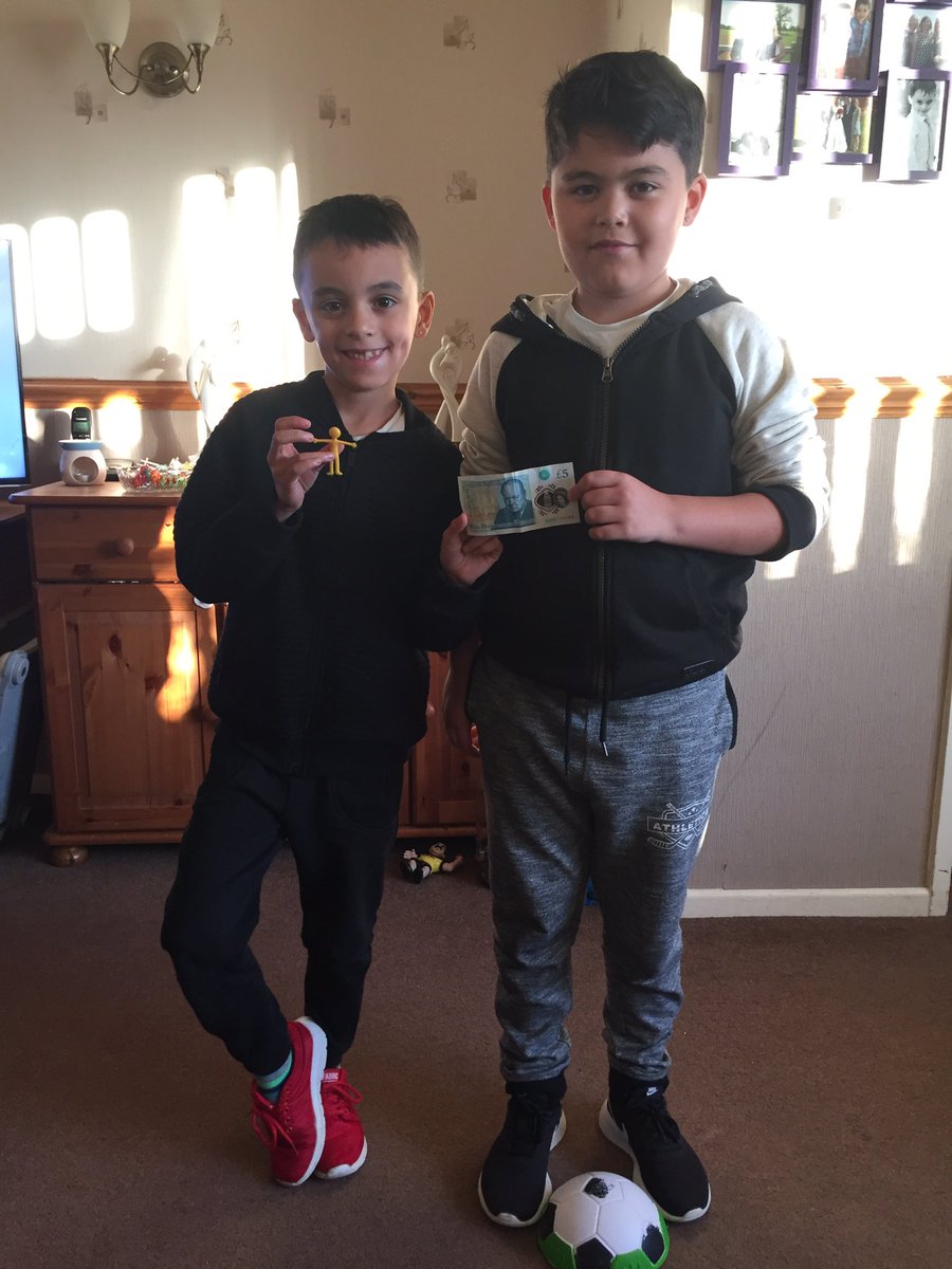 Kelly Brace tweet media