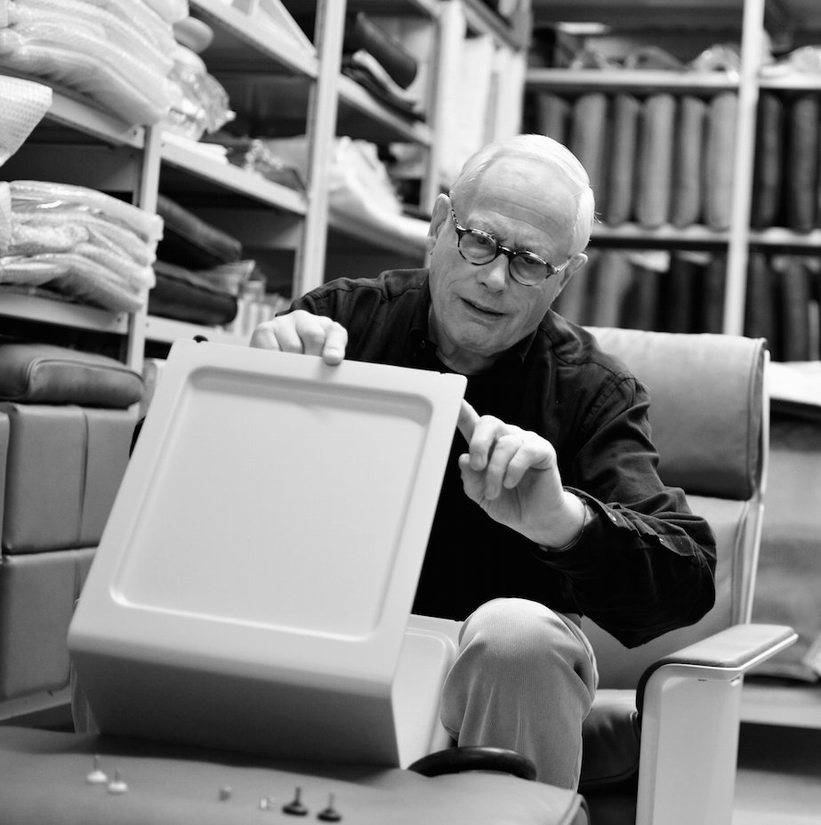 INTERNIMagazine's tweet photo. Inizia la mostra #DieterRams #ModularWorld che espone alcuni oggetti della collezione del #VitraDesignMuseum https://t.co/peqbHta8XI https://t.co/4snkoGegzP