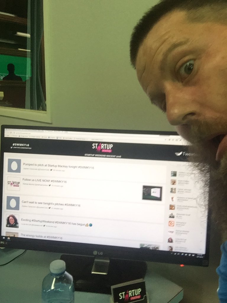 SplitSpaces's tweet image. Tweeting whilst watching the tweet wall! #swmky16 #splitspaces